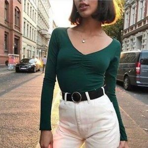 Brandy Melville Green Crop Ruched Long Sleeve